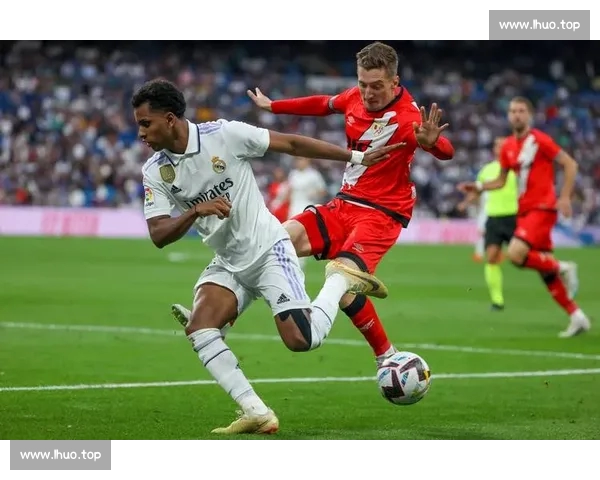 西甲联赛深度分析：技术战术演变与球队竞争格局探讨